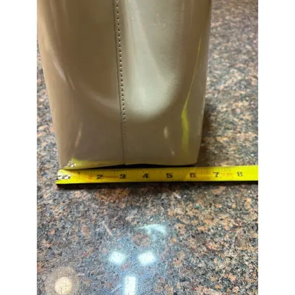 GIANNI NOTARO Cream Genuine Patent Leather Italian Handbag Tote - Picture 9 of 13